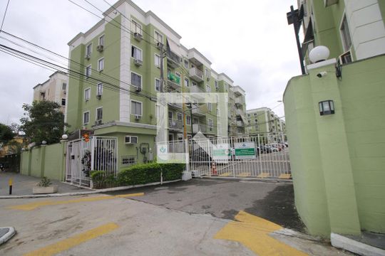 Fachada do Condomínio de apartamento à venda com 2 quartos, 48m² em Irajá, Rio de Janeiro