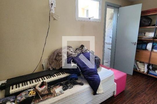 Casa à venda com 4 quartos, 160m² em Jardim Marajoara, São Paulo