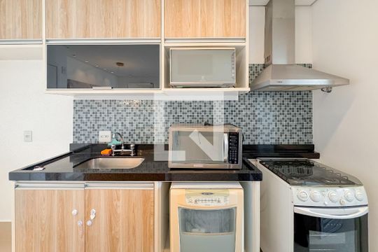 Cozinha de apartamento para alugar com 2 quartos, 52m² em Vila Mariana, São Paulo
