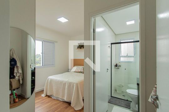 Suíte de apartamento para alugar com 2 quartos, 63m² em Aparecidinha, Sorocaba