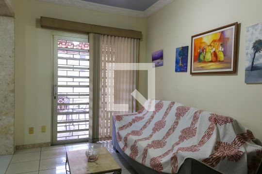 Sala de casa à venda com 4 quartos, 324m² em Todos Os Santos, Rio de Janeiro