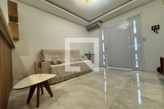 Sala de casa à venda com 2 quartos, 118m² em Santos Dumont, São Leopoldo