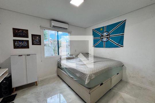 Quarto  de casa à venda com 2 quartos, 118m² em Santos Dumont, São Leopoldo