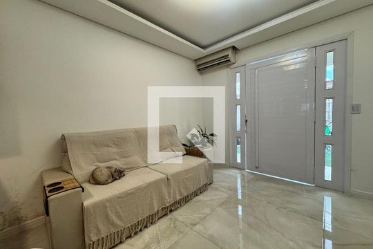 Sala de casa à venda com 2 quartos, 118m² em Santos Dumont, São Leopoldo
