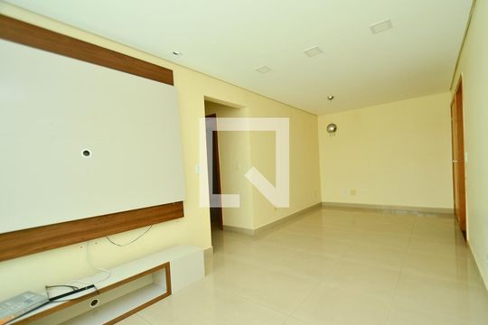 Sala de apartamento para alugar com 3 quartos, 148m² em Renascença, Belo Horizonte