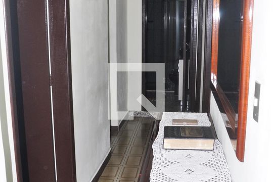 Corredor de casa à venda com 3 quartos, 281m² em Jardim Peri, São Paulo