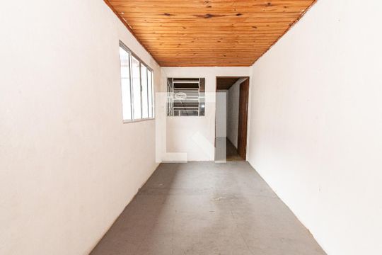 Sala de casa para alugar com 2 quartos, 55m² em Vila São José, São Paulo