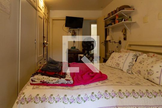 Suíte de apartamento à venda com 3 quartos, 200m² em Botafogo, Rio de Janeiro