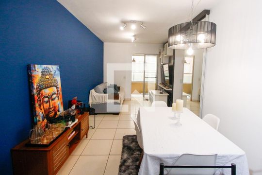 Sala de apartamento à venda com 3 quartos, 69m² em Paraíso do Morumbi, São Paulo