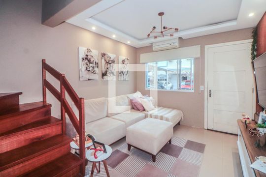 Casa de Condomínio à venda com 2 quartos, 88m² em Humaitá, Porto Alegre