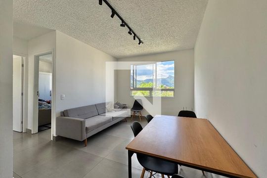 Apartamento à venda com 2 quartos, 43m² em Vargem Pequena, Rio de Janeiro