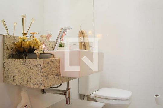 Lavabo de casa à venda com 3 quartos, 171m² em Vila Gomes Cardim, São Paulo