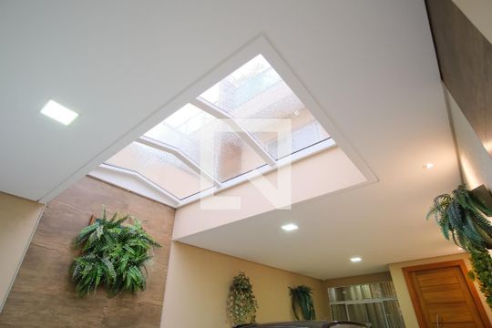 Garagem de casa à venda com 3 quartos, 171m² em Vila Gomes Cardim, São Paulo