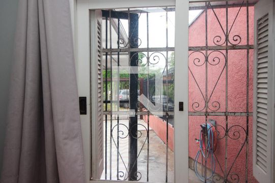 Vista do Quarto 1 de casa para alugar com 3 quartos, 79m² em Aberta dos Morros, Porto Alegre
