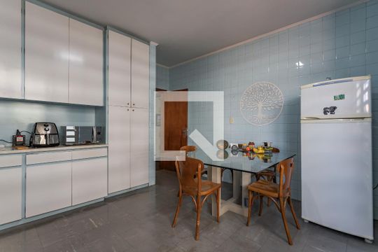 Cozinha de casa à venda com 6 quartos, 414m² em Auxiliadora, Porto Alegre