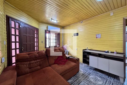 Sala de casa à venda com 4 quartos, 150m² em Campestre, São Leopoldo