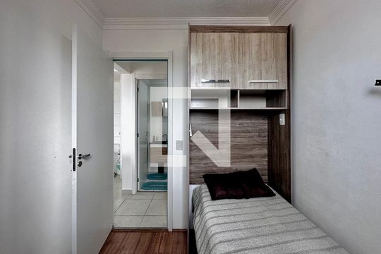 Quarto 1 de apartamento para alugar com 2 quartos, 32m² em Vila Socorro, São Paulo