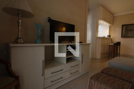Sala de apartamento para alugar com 1 quarto, 45m² em Itaim Bibi, São Paulo