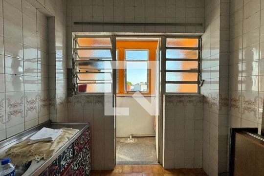Cozinha de apartamento à venda com 1 quarto, 59m² em Centro, São Leopoldo