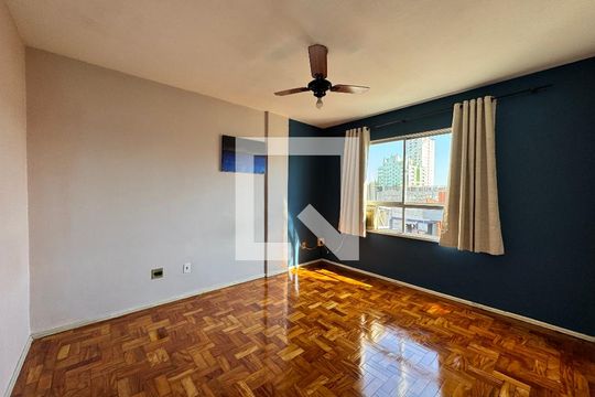 Quarto de apartamento à venda com 1 quarto, 59m² em Centro, São Leopoldo
