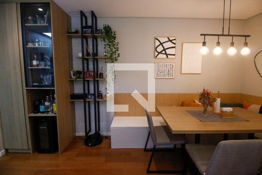 Sala de apartamento à venda com 2 quartos, 85m² em Vila Suzana, São Paulo