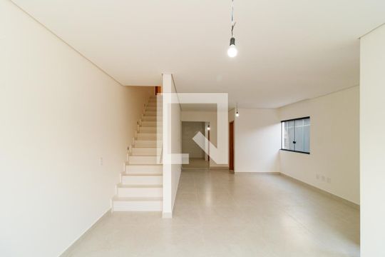 Sala de casa à venda com 3 quartos, 140m² em Jardim Guapira, São Paulo