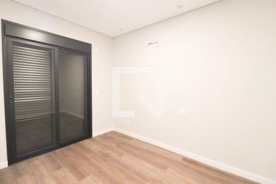 Suíte 1 de casa à venda com 3 quartos, 250m² em Jardim Ermida I, Jundiaí