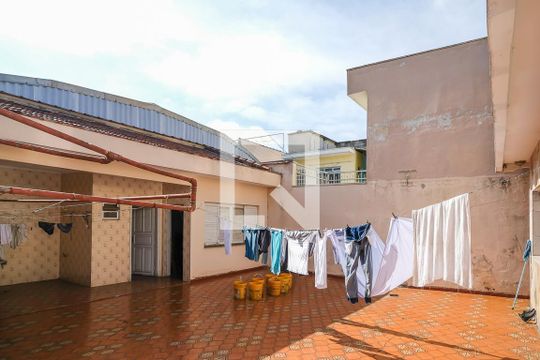 Quintal de casa à venda com 5 quartos, 280m² em Santa Maria, São Caetano do Sul