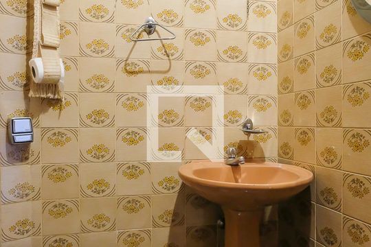 Lavabo de casa à venda com 5 quartos, 280m² em Santa Maria, São Caetano do Sul