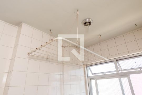 Área de Serviço de apartamento à venda com 2 quartos, 55m² em Olaria, Rio de Janeiro
