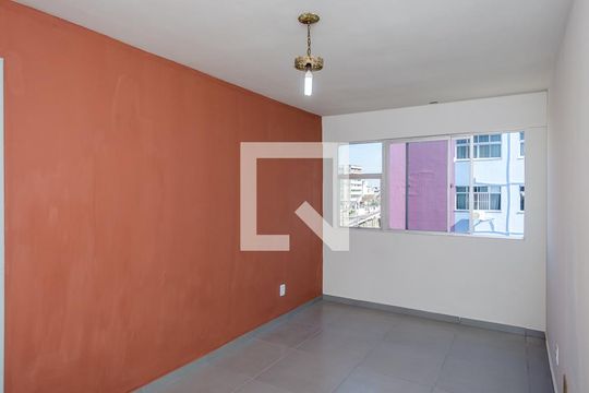 Apartamento à venda com 2 quartos, 55m² em Olaria, Rio de Janeiro