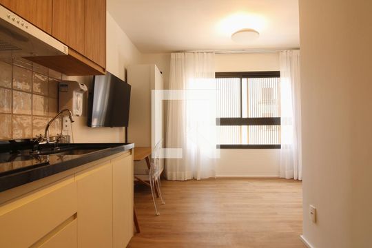 Studio de kitnet/studio para alugar com 1 quarto, 21m² em Indianópolis, São Paulo