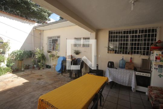 Area comum de casa para alugar com 4 quartos, 250m² em Padre Eustáquio, Belo Horizonte