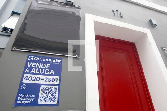 Fachada/Placa de casa para alugar com 3 quartos, 450m² em Centro Histórico, Porto Alegre