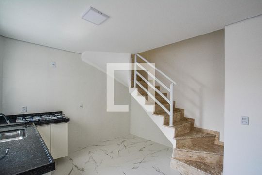 Cozinha de apartamento à venda com 2 quartos, 99m² em Vila Camilópolis, Santo André