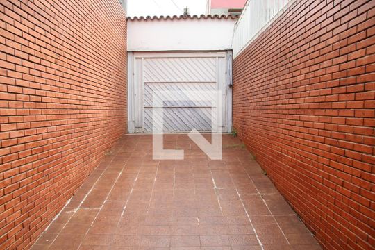 Garagem de casa à venda com 2 quartos, 492m² em Vila Zanardi, Guarulhos