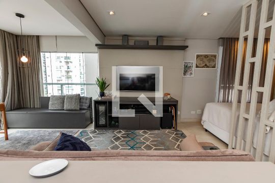 Sala de kitnet/studio à venda com 1 quarto, 43m² em Santo Amaro, São Paulo