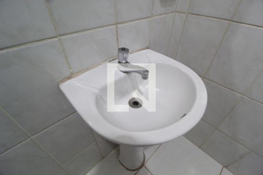 Banheiro Social de apartamento para alugar com 3 quartos, 158m² em Centro, Uberlândia