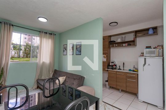 Sala de apartamento à venda com 1 quarto, 44m² em Parque Bristol, São Paulo