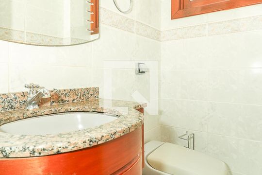 Lavabo de apartamento à venda com 3 quartos, 237m² em Petrópolis, Porto Alegre