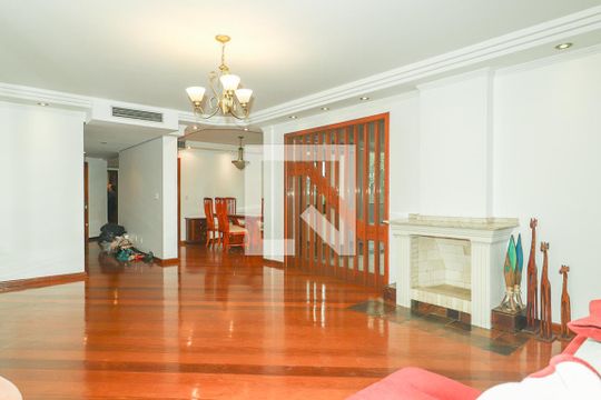Sala de apartamento à venda com 3 quartos, 237m² em Petrópolis, Porto Alegre