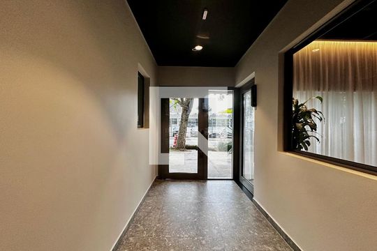 Entrada de kitnet/studio para alugar com 0 quarto, 25m² em Chácara Santo Antônio (zona Sul), São Paulo