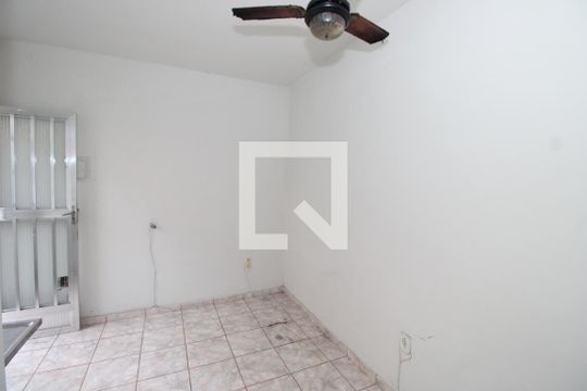 Studio de kitnet/studio para alugar com 1 quarto, 13m² em Bento Ribeiro, Rio de Janeiro