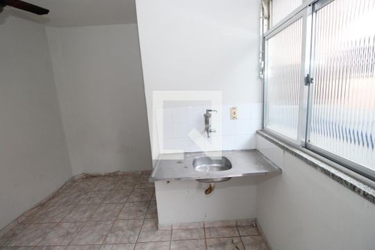 Studio de kitnet/studio para alugar com 1 quarto, 13m² em Bento Ribeiro, Rio de Janeiro