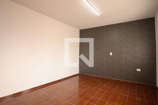 Sala de casa de condomínio para alugar com 3 quartos, 190m² em Vila Antonieta, São Paulo