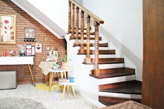 Sala de casa à venda com 3 quartos, 250m² em Jardim Santa Cecilia, Guarulhos