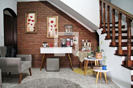 Sala de casa à venda com 3 quartos, 250m² em Jardim Santa Cecilia, Guarulhos