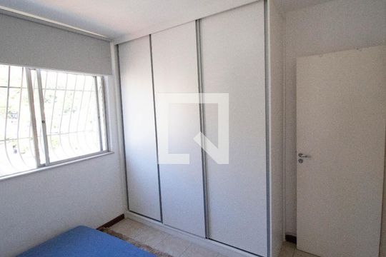 Quarto 2 de apartamento para alugar com 2 quartos, 70m² em Santa Rosa, Niterói