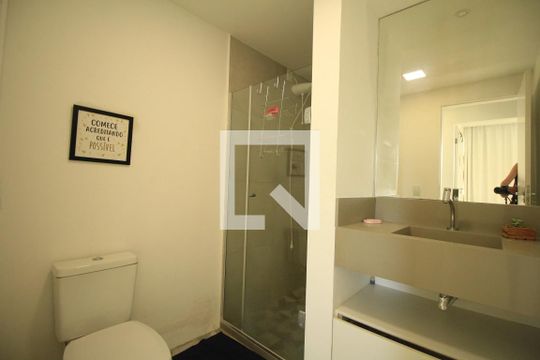 Banheiro Social de apartamento para alugar com 3 quartos, 100m² em Pituba, Salvador