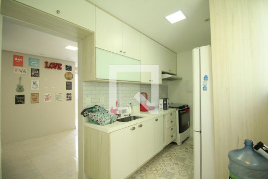 Cozinha e Área de Serviço de apartamento para alugar com 3 quartos, 100m² em Pituba, Salvador